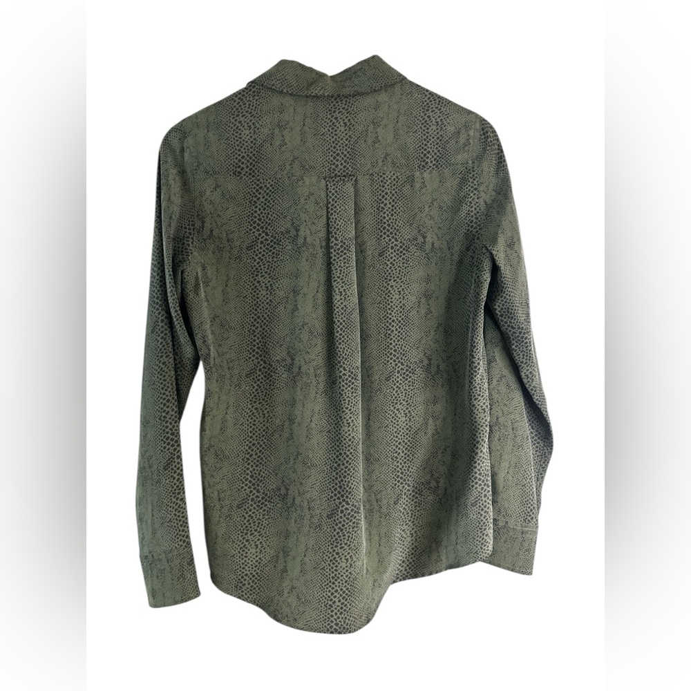 RAILS SILK KATE GREEN PYTHON BLOUSE - Picture 7 of 9